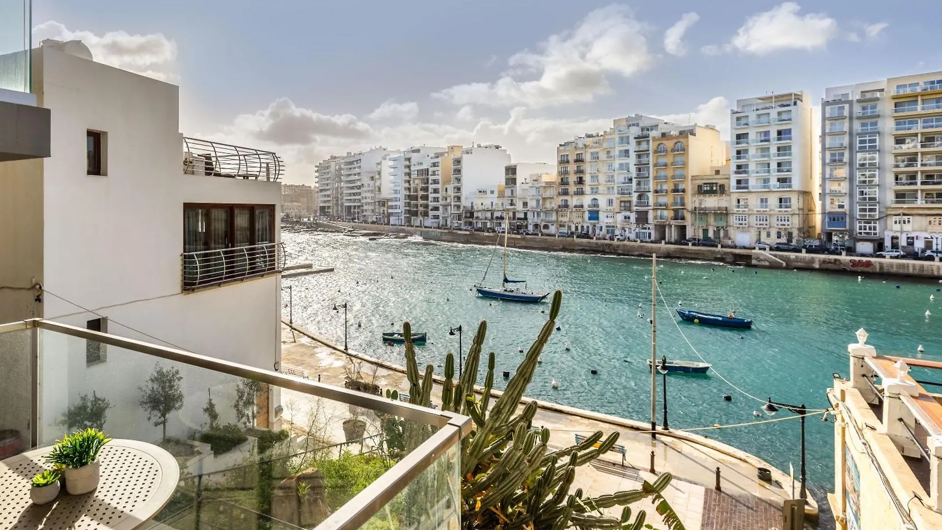 Spinola Studio Deluxe, Stjulians Saint Julian's Apartment